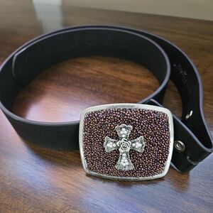 Embellished cross belt buckle with leather belt
